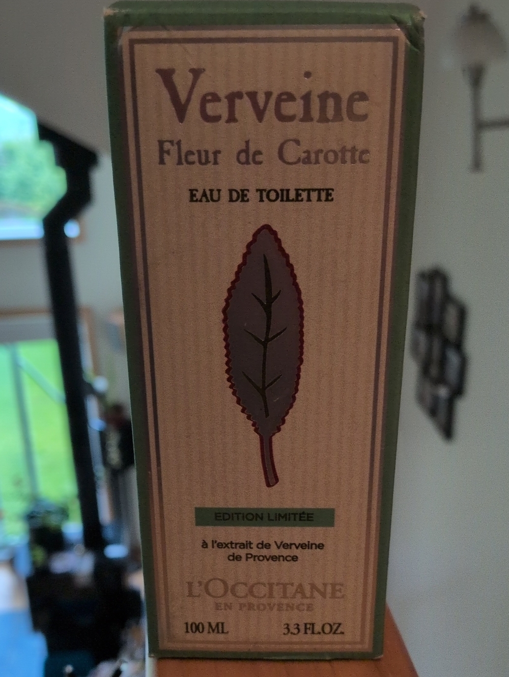 L'OCCITANE Verveine Fleur de Carotte Boxed Eau de Toilette -
